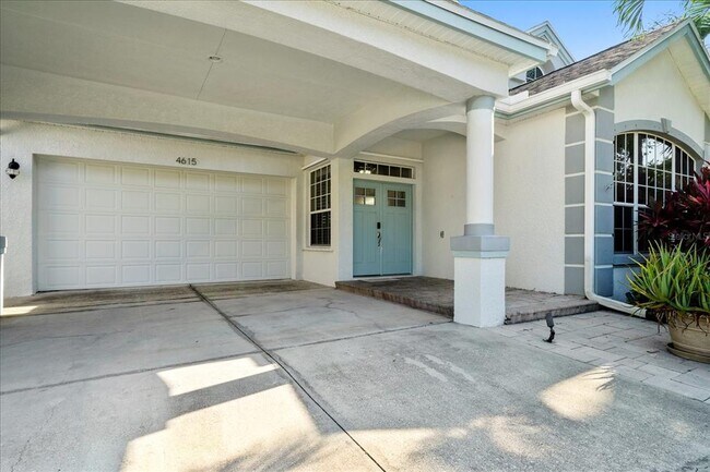 4615 4th Ave Dr E in Bradenton, FL - Building Photo - Building Photo