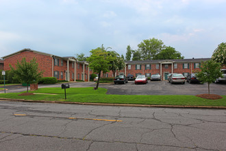 Club View Apartments in Birmingham, AL - Foto de edificio - Building Photo