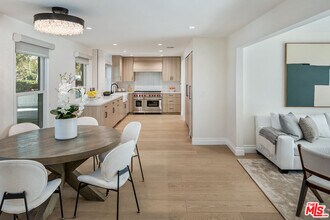 725 S Mariposa St in Burbank, CA - Building Photo - Building Photo