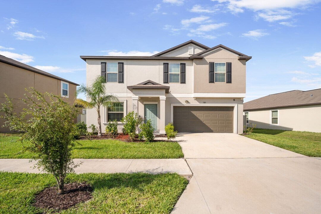 8893 Parsons Hill Blvd in Wesley Chapel, FL - Building Photo