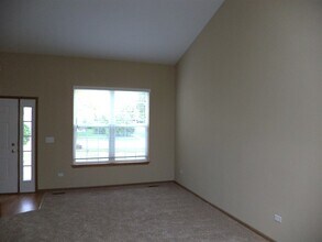 1201 Darnell Dr in Mundelein, IL - Building Photo - Building Photo