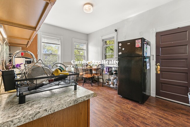 175 River St, Unit 3A in Cambridge, MA - Building Photo - Building Photo