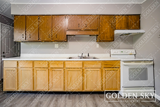 111 S Keystone Cir in Muncie, IN - Building Photo - Building Photo