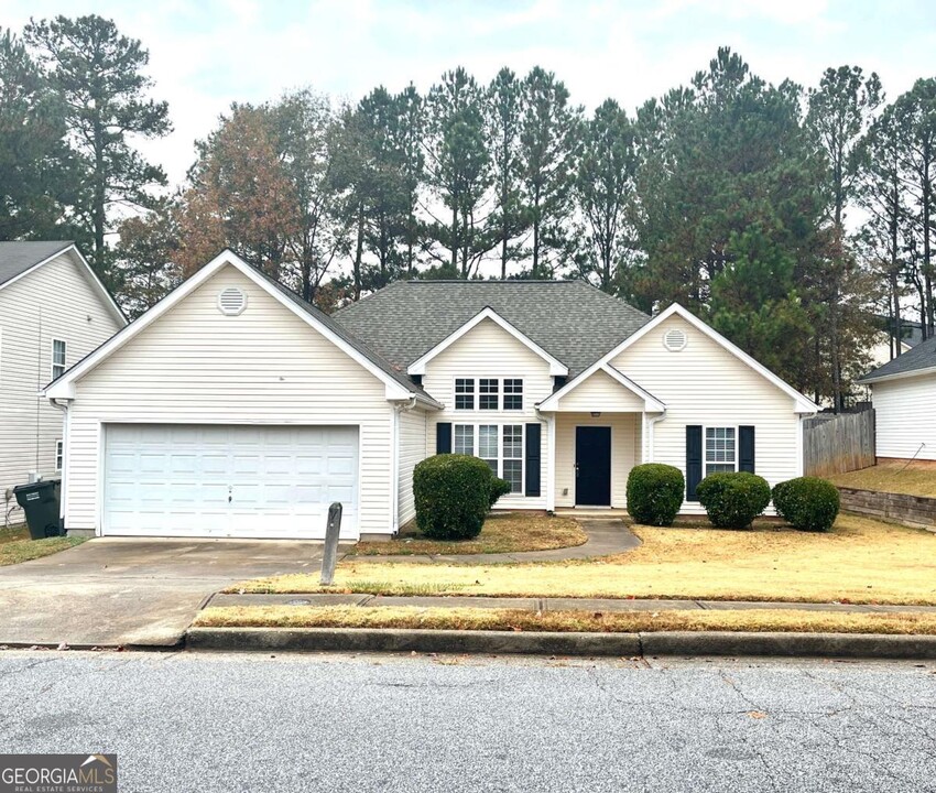 1707 Summit Creek Way in Loganville, GA - Building Photo