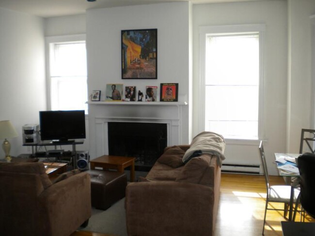 1742 Washington St, Unit 2 in Boston, MA - Building Photo - Building Photo