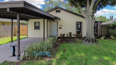 766 91st Ave N in St. Petersburg, FL - Building Photo - Building Photo
