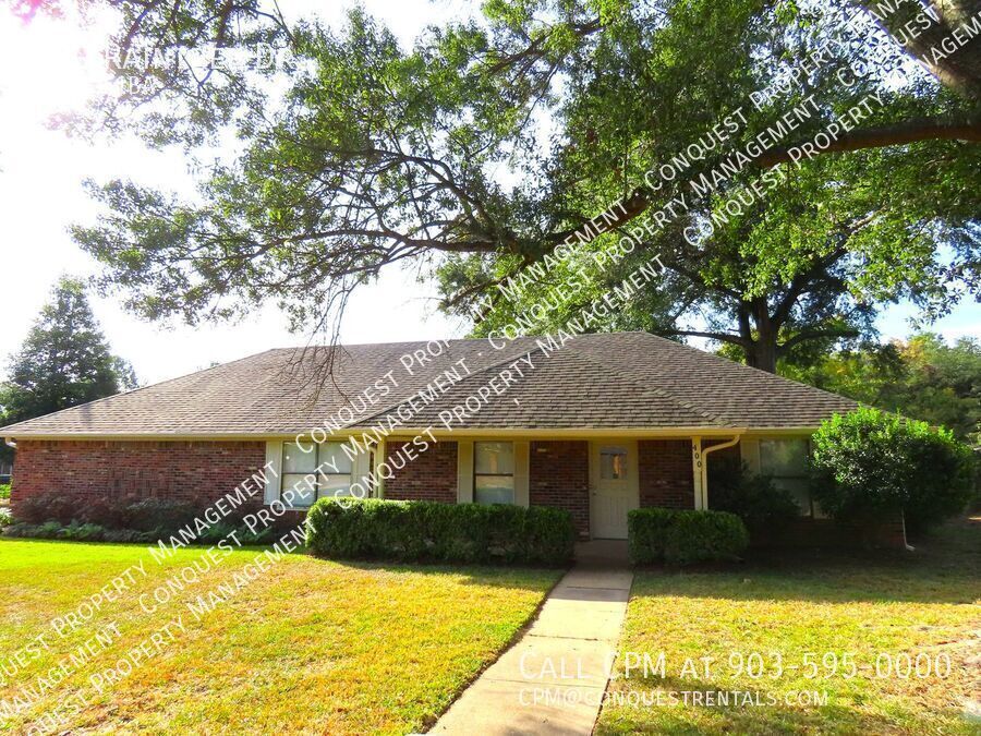 400 Raintree Dr in Tyler, TX - Foto de edificio