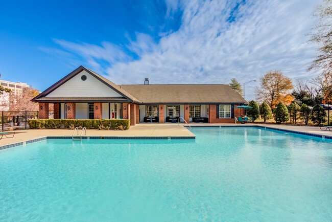 Parc at Metro Center in Nashville, TN - Building Photo - Building Photo