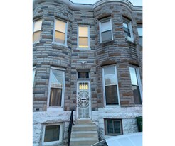 2326 McCulloh St in Baltimore, MD - Building Photo