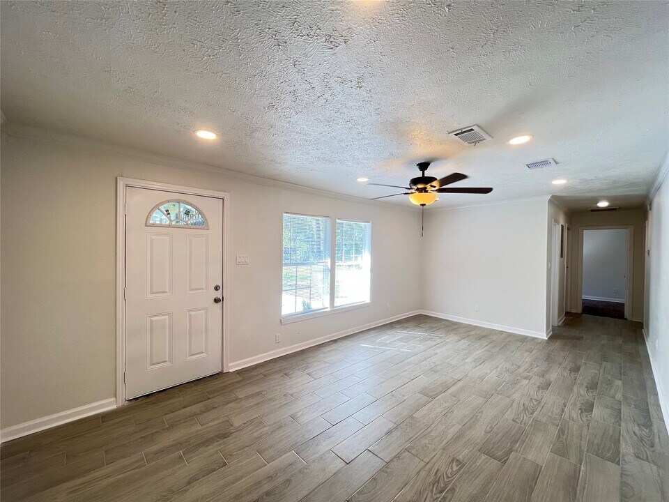 7337 Orville St in Houston, TX - Building Photo