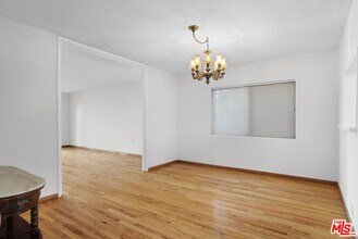 824 S Shenandoah St in Los Angeles, CA - Building Photo - Building Photo