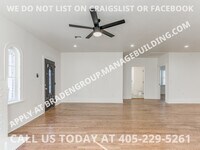 326 Emelyn St photo'