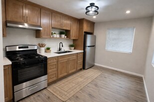 252 S Ave 55, Unit 4 in Los Angeles, CA - Building Photo