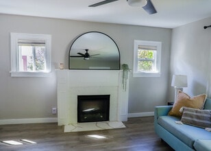 1130 Wesley Ave in Pasadena, CA - Building Photo - Building Photo