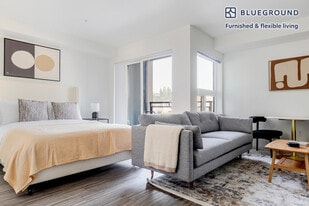 4609 Union Bay Pl NE in Seattle, WA - Building Photo