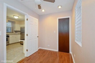 1631 W 18th St-Unit -2 in Chicago, IL - Building Photo - Building Photo