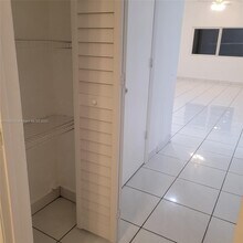 9370 SW 24th St in Miami, FL - Building Photo - Building Photo