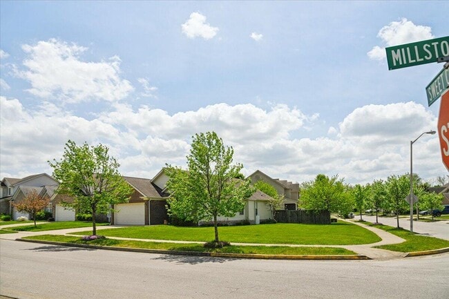 2104 Millstone Way in Lexington, KY - Foto de edificio - Building Photo