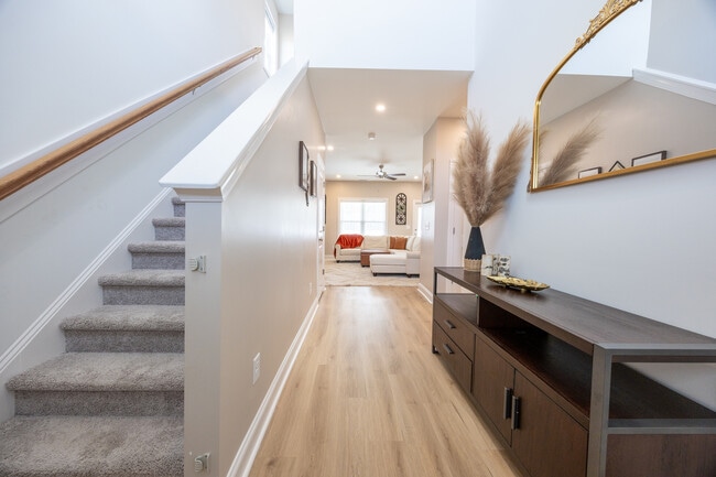 328 Peeler Cir in Raeford, NC - Building Photo - Building Photo