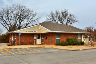 Chickasha Senior in Chickasha, OK - Building Photo - Building Photo