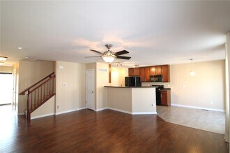 643 Country Heights Dr in O'Fallon, MO - Building Photo - Building Photo