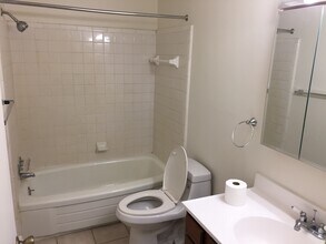 803 Plate St in Rochester, MI - Building Photo - Building Photo