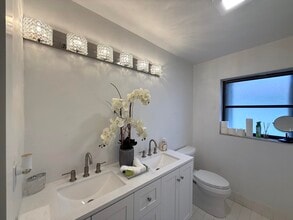 10760 NW 18th Ct in Plantation, FL - Building Photo - Building Photo