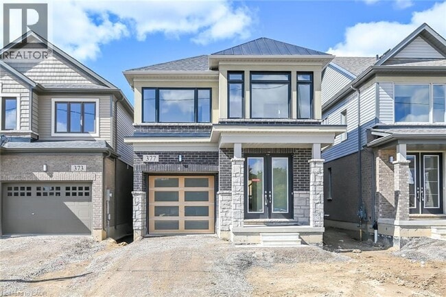 377 Provident Wy in Hamilton, ON - Building Photo - Building Photo