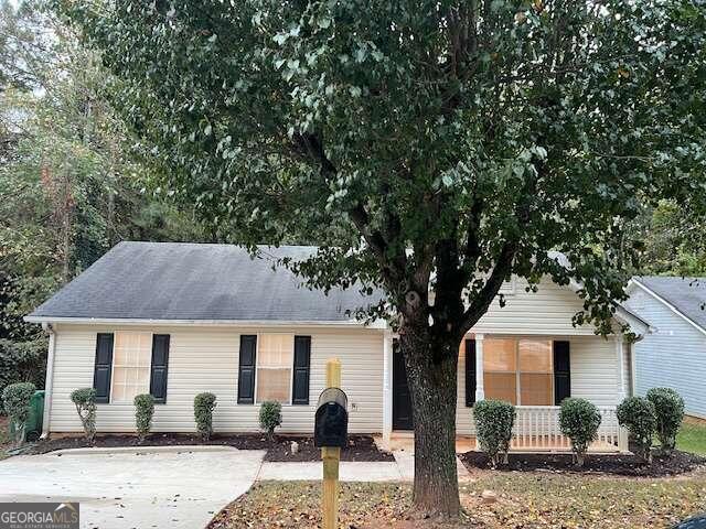 3406 Homeward Trail in Ellenwood, GA - Building Photo