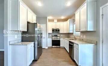 1028 Echo Rdg Rd in Columbia, TN - Building Photo - Building Photo