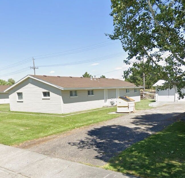 property at 629 Cambridge Dr