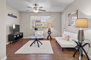 The Courts Of Bedford