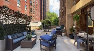 WEST 22 STREET, Unit 3U in New York, NY - Foto de edificio - Building Photo