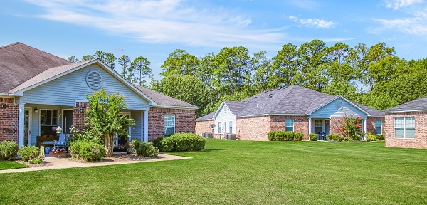 The Cottages at Otter Creek in Little Rock, AR - Building Photo