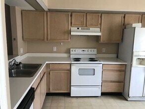 14851 Laguna Beach Cir in Orlando, FL - Building Photo - Building Photo