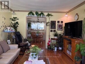 140 Rodda Blvd in Toronto, ON - Building Photo - Building Photo