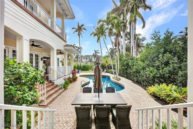 property at 1550 Gordon Dr
