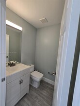 10595 SW 6th St in Pembroke Pines, FL - Building Photo - Building Photo