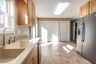 40 Parklane Dr in Kalispell, MT - Building Photo - Building Photo