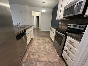 2672 S Cathay Way, Unit 103 in Aurora, CO - Building Photo - Building Photo