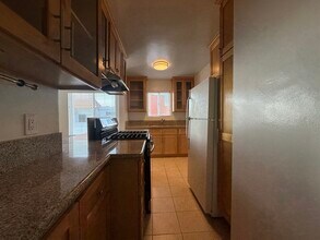 23 Thornton Ave in Los Angeles, CA - Building Photo - Building Photo