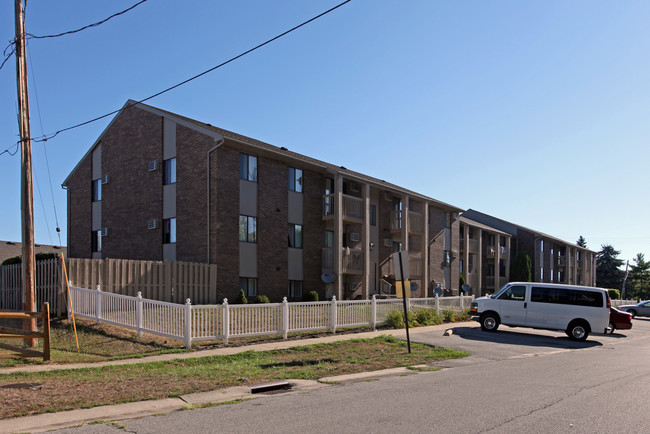 North Ridge Place in Toledo, OH - Building Photo - Building Photo