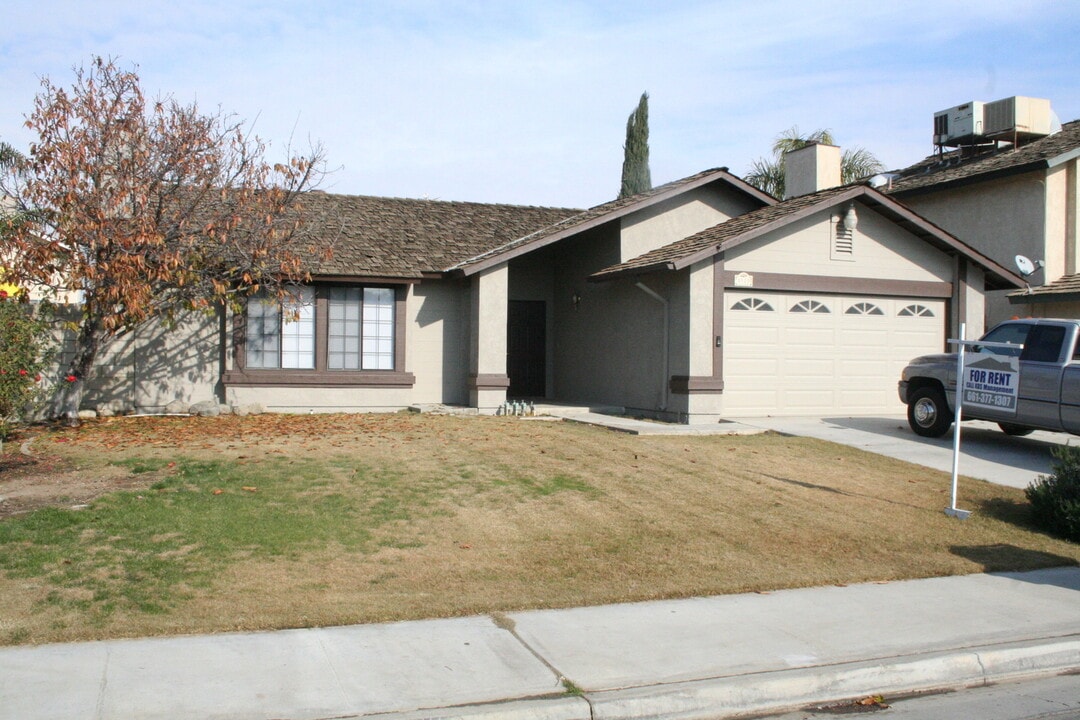 3520 Charlotte St in Bakersfield, CA - Building Photo