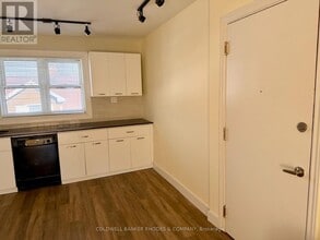 406 Montréal Rd in Ottawa, ON - Building Photo - Building Photo