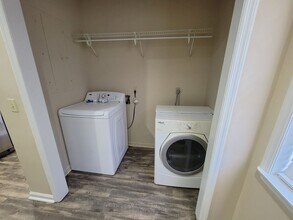 1006 Lucy Ln in Statesboro, GA - Building Photo - Building Photo
