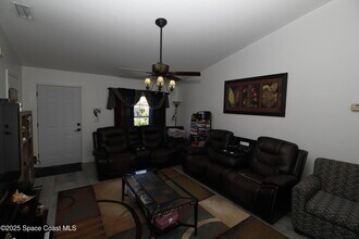 241 District St SE in Palm Bay, FL - Building Photo - Building Photo
