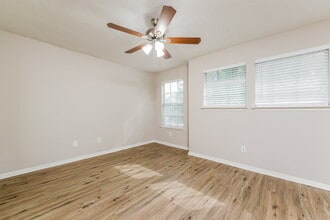 18614 Willow Cove Dr in Katy, TX - Building Photo - Building Photo