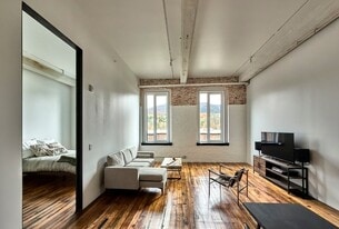 520 State Rd, Unit 205 in North Adams, MA - Building Photo