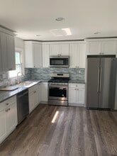 67 Bertolotto Ave, Unit 2 in Little Ferry, NJ - Foto de edificio - Building Photo