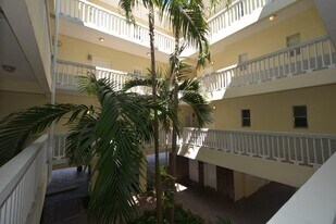 2420 SE 17th St, Unit 201C in Fort Lauderdale, FL - Building Photo